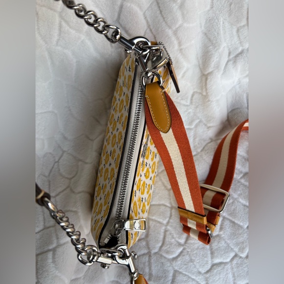 Coach Teri Shoulder Bag With Floral Print - Picture 11 of 16